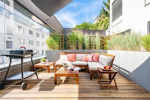 Prague Days - Premium Studios w Stunning Terraces - Easy City Access