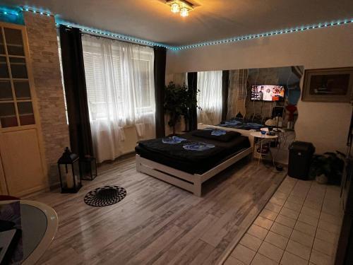 MONFas APARTMENT PROVENCE IN PRAGUE - Tap to explore photos