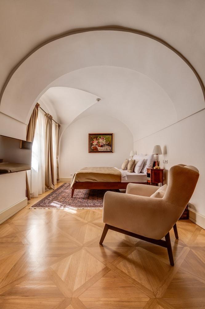 Hotel Nerudova 211 Room Type - Deluxe Suite, 2 Bedrooms