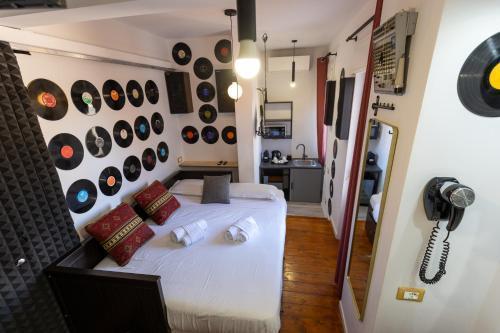 MyTinyHome Festina Lente Room Type - Small Double Room