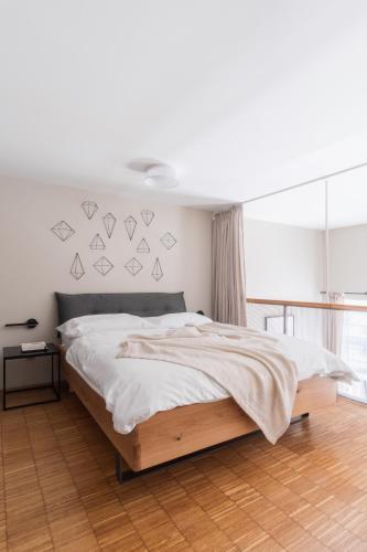 Prague Days - Loft with Garage and Workspace right next to Wenceslas Square - Tap to explore photos
