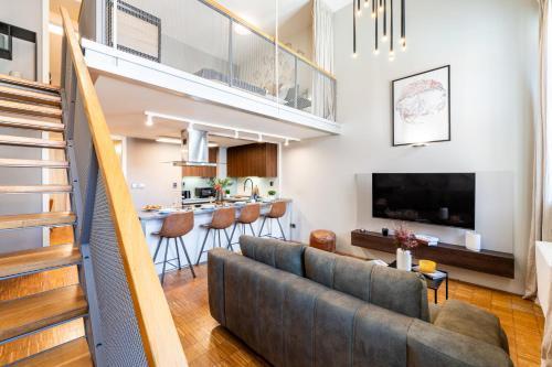 Prague Days - Loft with Garage and Workspace right next to Wenceslas Square - Tap to explore photos