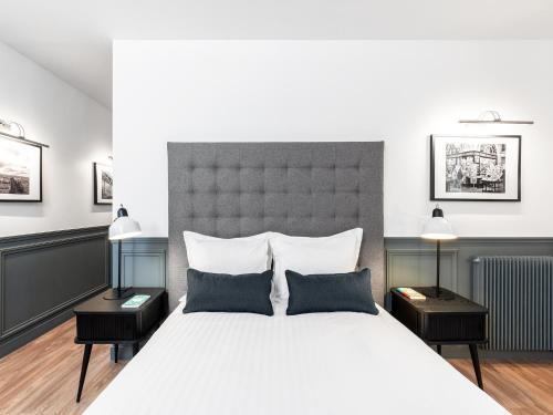 LivinParis - Luxury 2 Bedrooms Opera VI - Tap to explore photos