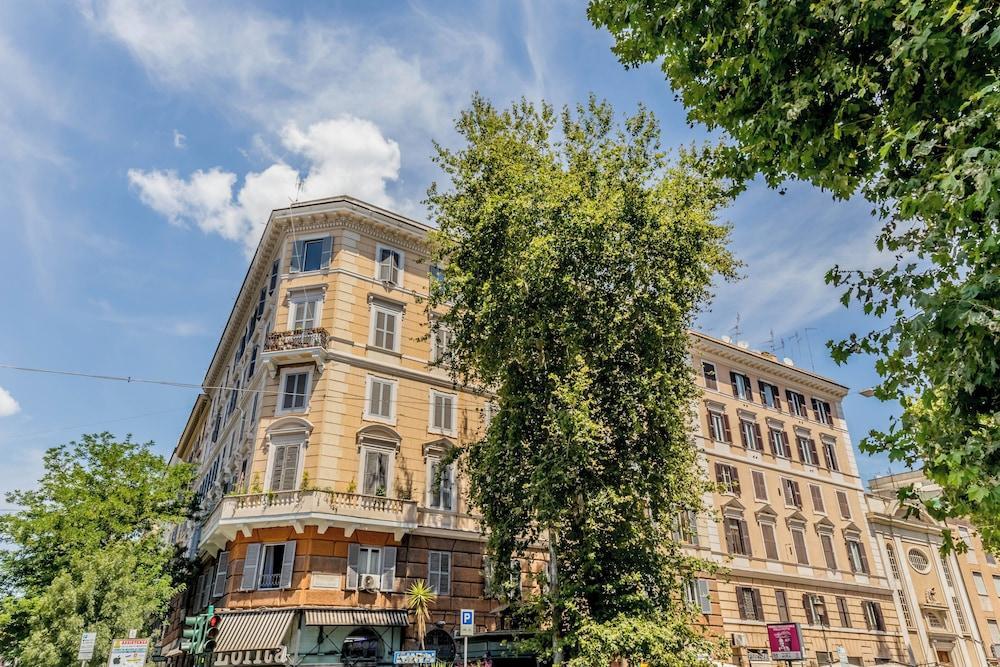 vatican sweet guest house - Tap to explore photos