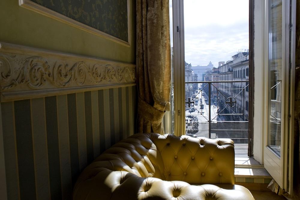 Upper View Suite Room Type - Deluxe Double or Twin Room