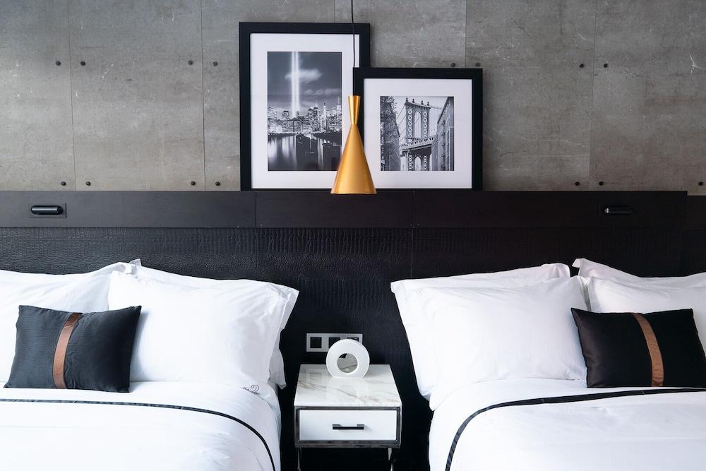 42 Hotel Room Type - Superior Double Room