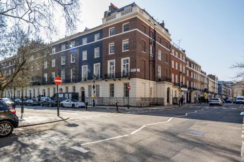 Modern lovely 2 Bed Hyde Park with AC