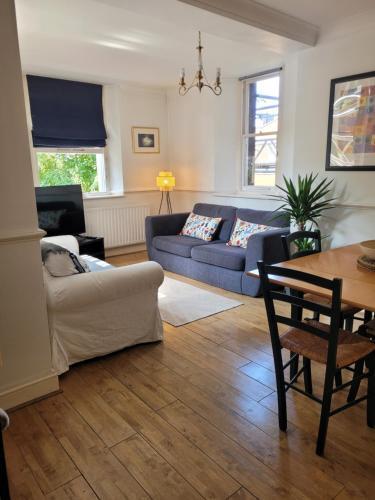 Lovely 2 Double Bed Aptmnt in Historic Greenwich - Tap to explore photos