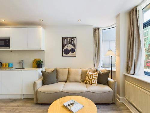 Be London - The Holborn Residences - Tap to explore photos