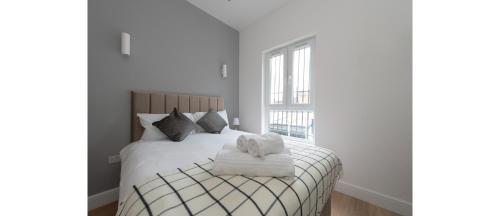 In Style Studio Apartment Close to Everything