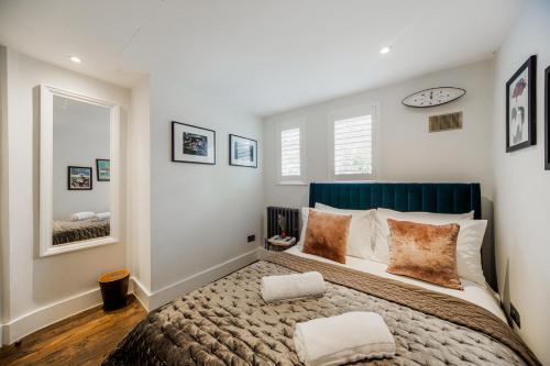 Primrose Boutique Home - Tap to explore photos