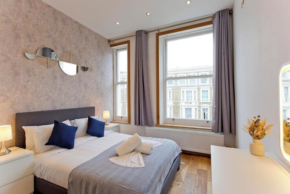 Imperial Earls Court Apartments - Tap to explore photos