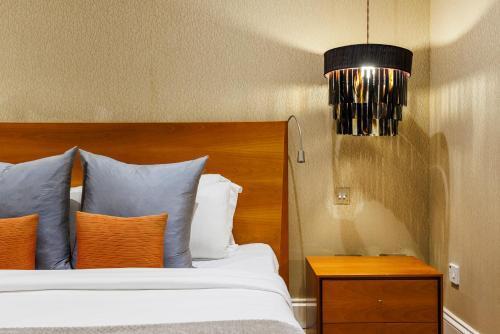 Hyde Park Hideaway Sleeps 6