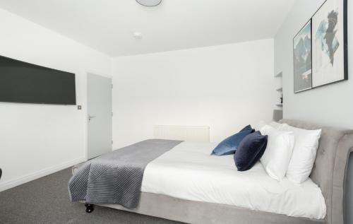 Stunning and Spacious 4 Bed Apr next to BrickLane