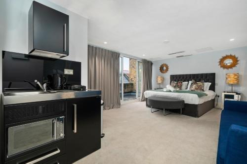 Marylebone Town Apartments - Tap to explore photos