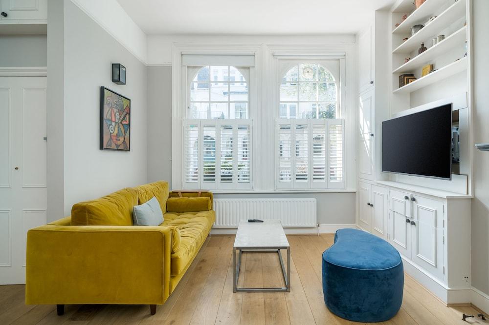 JOIVY Captivating 1-Bed Flat In Fulham - Tap to explore photos