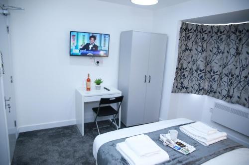 South Harrow Apartment