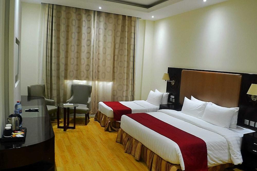 Palm Inn Hotel Doha Room Type - Family Triple Room