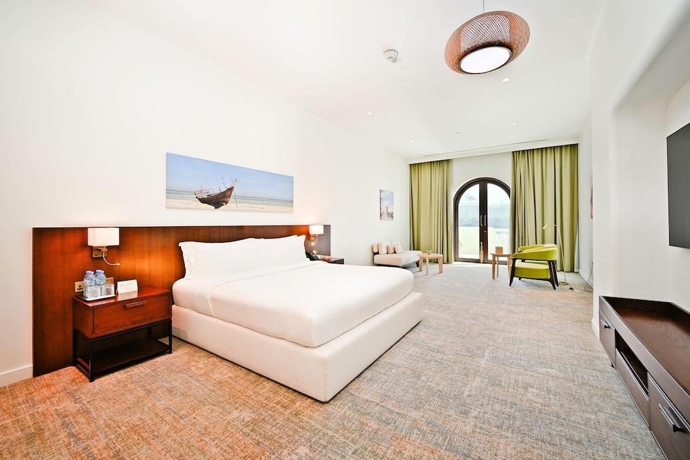 Mina Hotel and Residences By the Torch Room Type - Deluxe Room, 1 King Bed