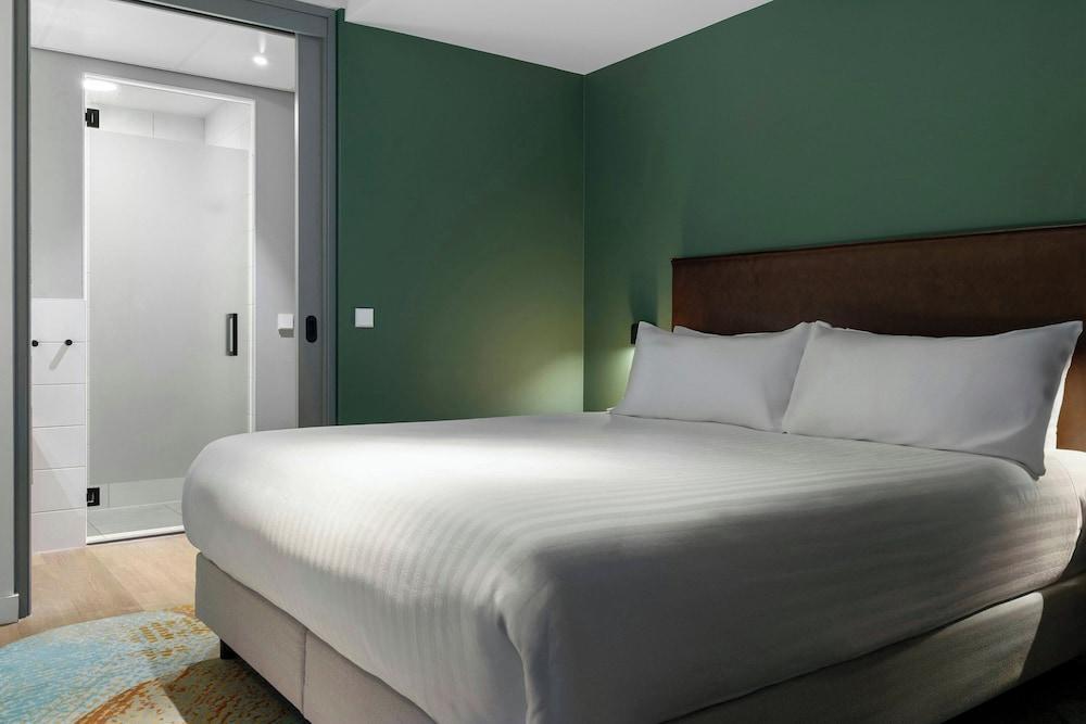 Residence Inn by Marriott Amsterdam Schiphol Airport Room Type - Studio, 1 King Bed