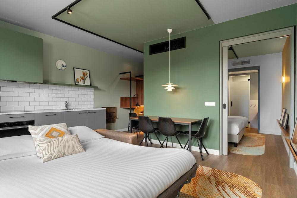 Residence Inn by Marriott Amsterdam Schiphol Airport - Tap to explore photos