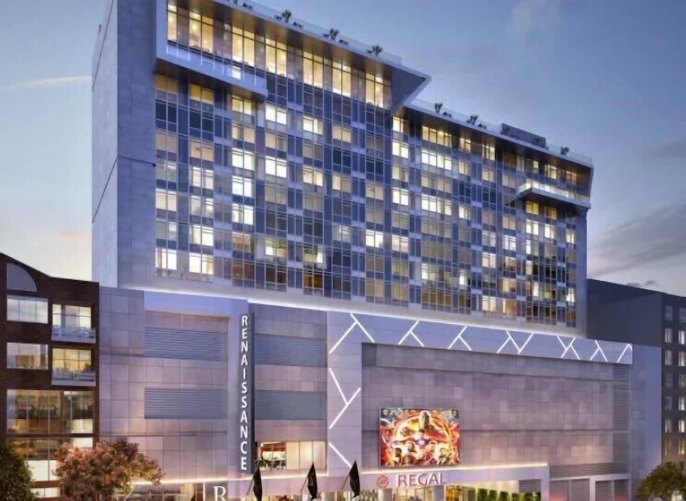 Renaissance New York Flushing Hotel at Tangram - Tap to explore photos