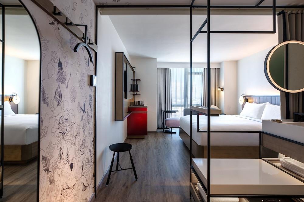 Renaissance New York Flushing Hotel at Tangram - Tap to explore photos