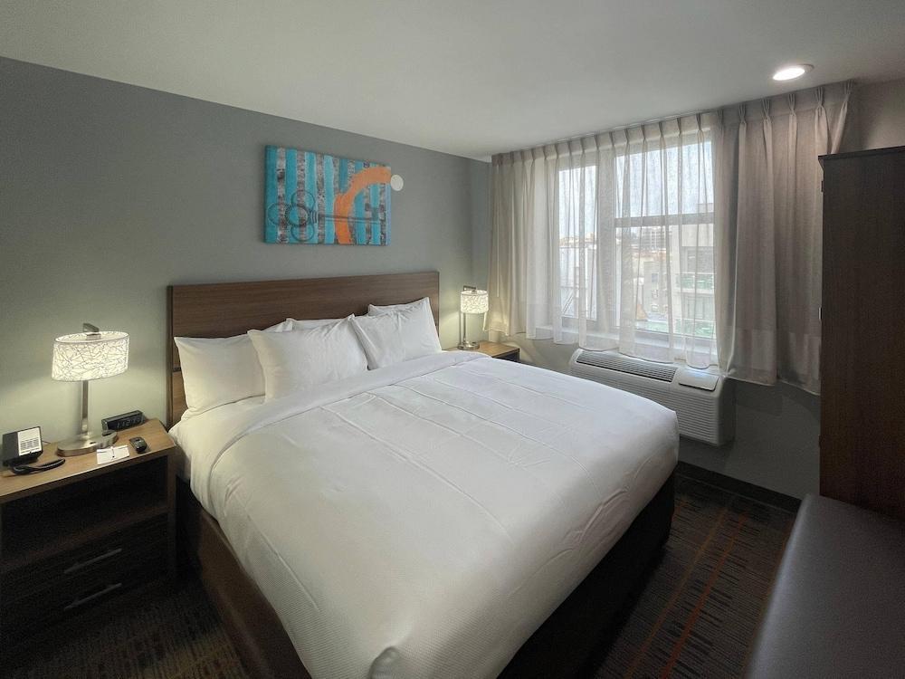 MainStay Suites - Tap to explore photos