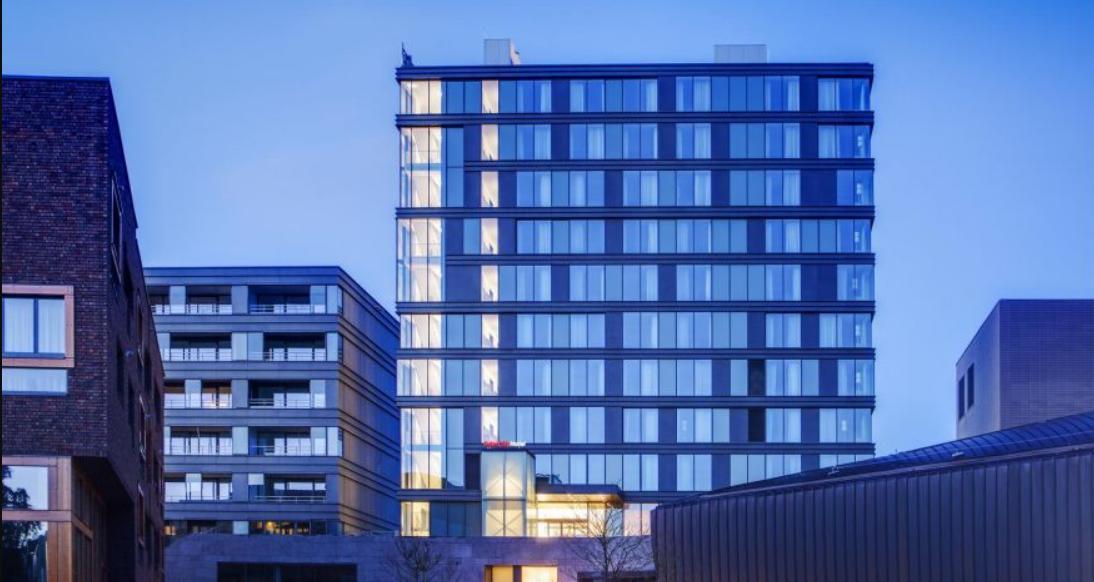 Intercityhotel Amsterdam Schiphol Airport - Tap to explore photos