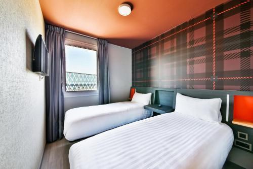 easyHotel Paris Charles de Gaulle Room Type - Twin Room