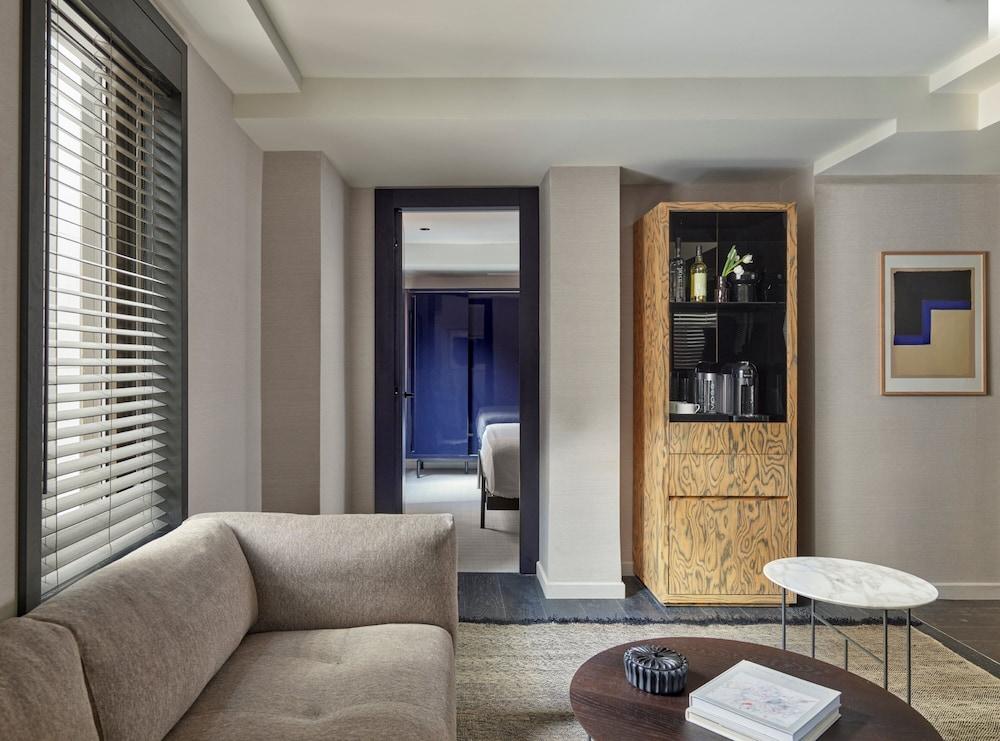 Hotel AKA NoMad Room Type - NoMad Suite