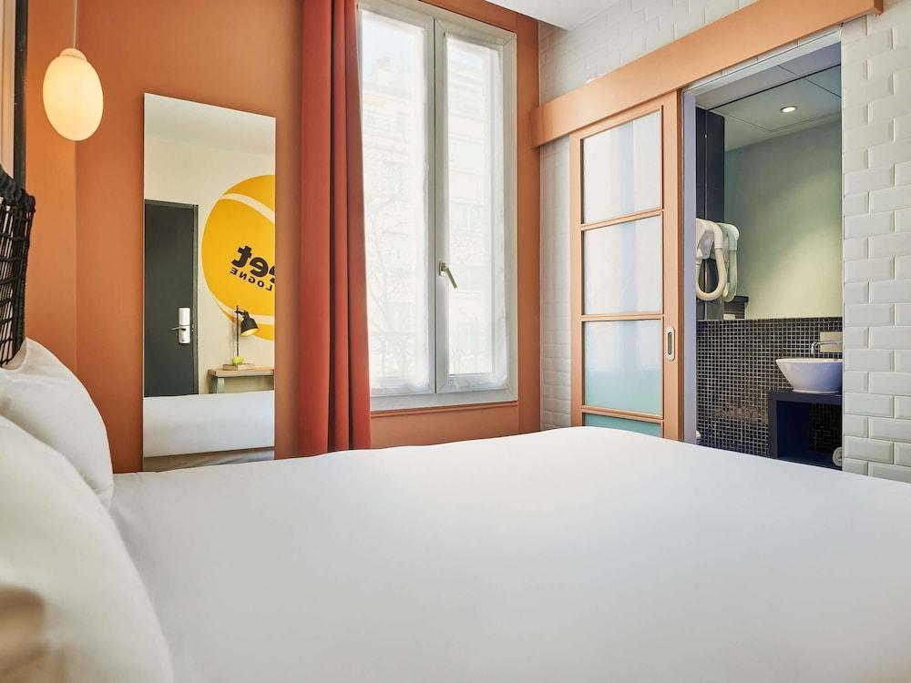 Greet Hotel Boulogne Billancourt Paris Room Type - Room, 1 Double Bed
