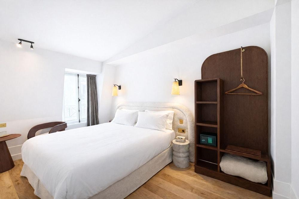 Neuilly Park Hotel Room Type - Superior Room