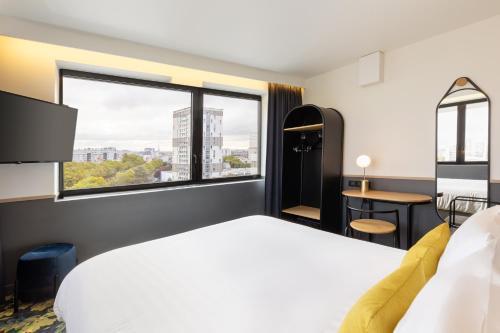 BEST WESTERN M-TREIZE PARIS ASNIERES