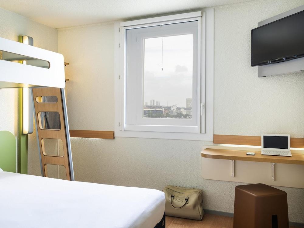 ibis budget Paris Porte de Bercy Room Type - Triple Room, Multiple Beds ibis budget Paris Porte de Bercy Room Type - Triple Room, Multiple Beds