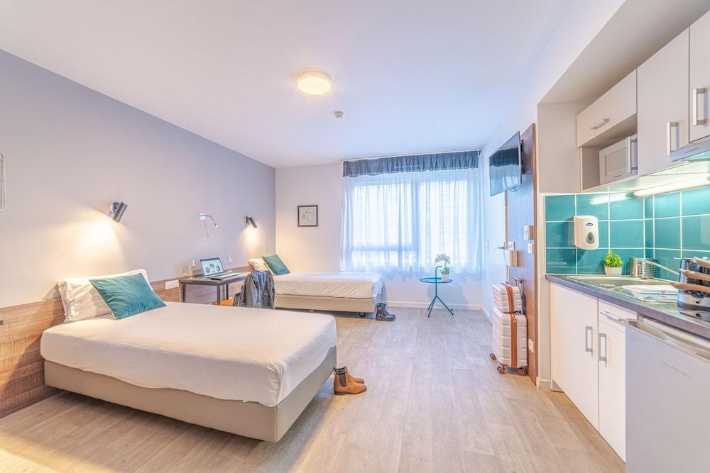 Break & Home Paris Italie Porte De Choisy Room Type - Superior Studio, 2 Twin Beds