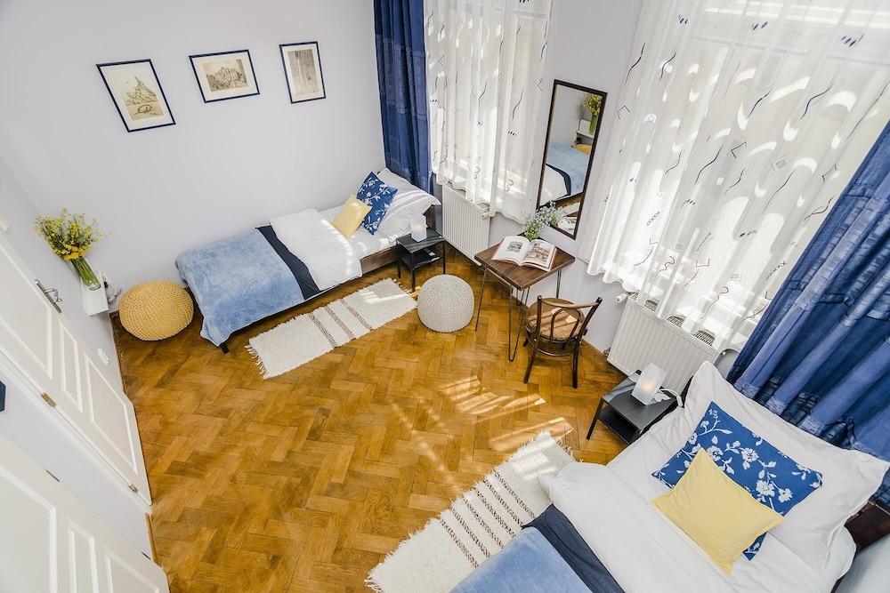 APT near OLD TOWN Prague - Tap to explore photos