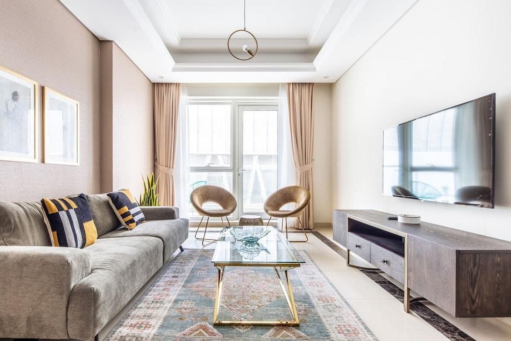 Plush 3BR w/ Study in Prime District - Downtown Dubai! - Tap to explore photos