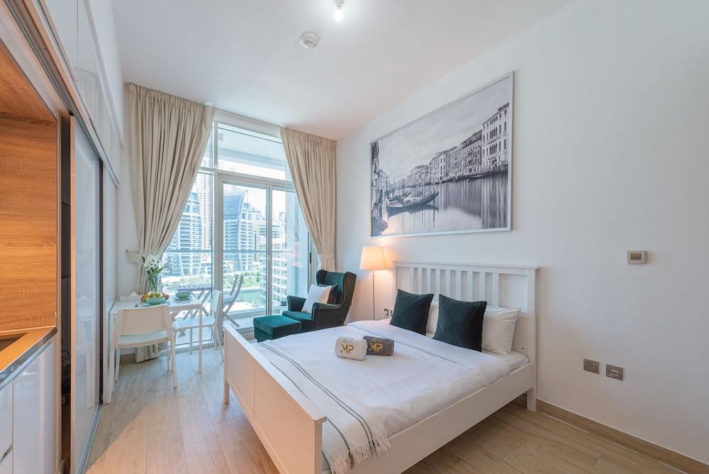 Marco Polo - Studio with Marina View + Huge Balcony in Marina