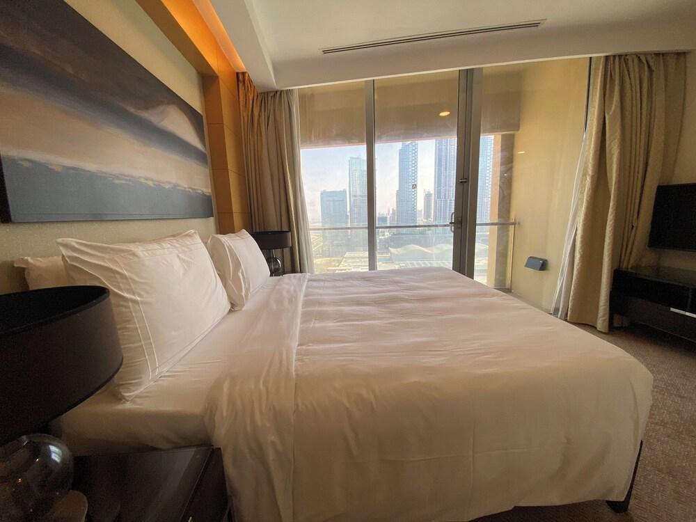 SuperHost EMAAR Residences Apartments - Address Dubai Mall - Tap to explore photos