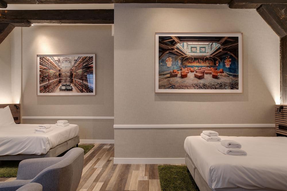 The Sixteen Room Type - Grand Room