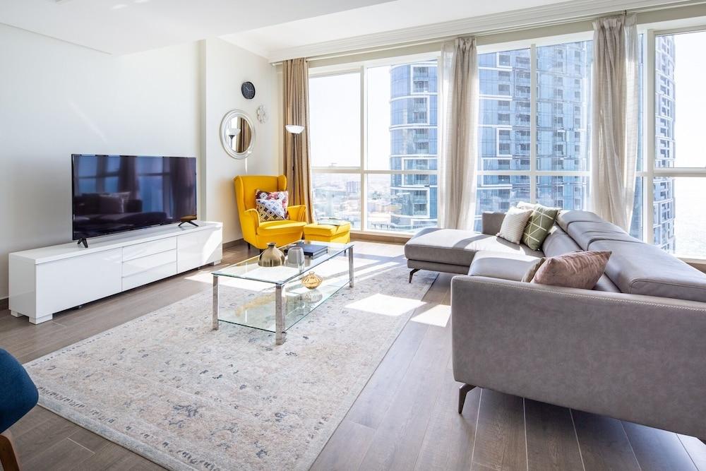 Premium 2BR w/ Direct Beach Access. Sea Views! - Tap to explore photos