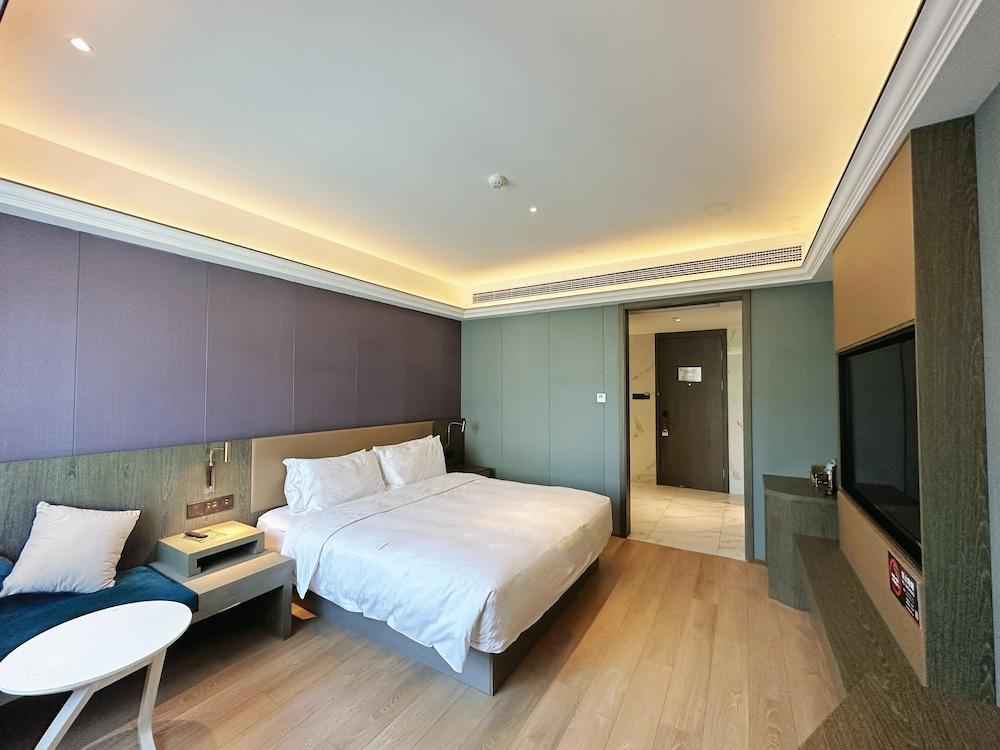 Mercure Shanghai NECC - Tap to explore photos