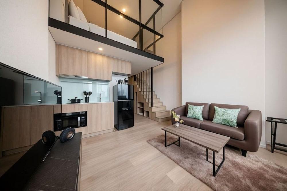 Ramada by Wyndham Bangkok Sukhumvit 87 Room Type - Studio Executive Duplex Twin