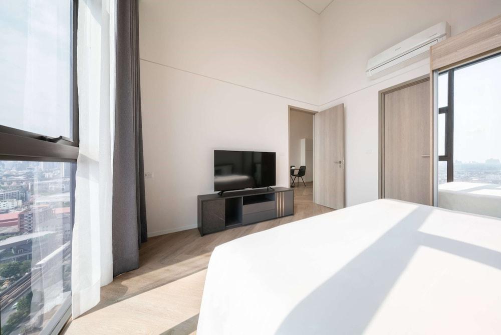 Ramada by Wyndham Bangkok Sukhumvit 87 - Tap to explore photos