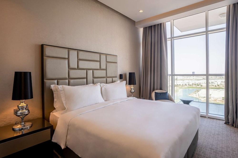 Radisson Hotel, Dubai Damac Hills Room Type - Suite - One Bedroom
