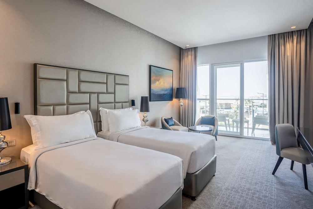 Radisson Hotel, Dubai Damac Hills Room Type - Standard Room Radisson Hotel, Dubai Damac Hills Room Type - Standard Room