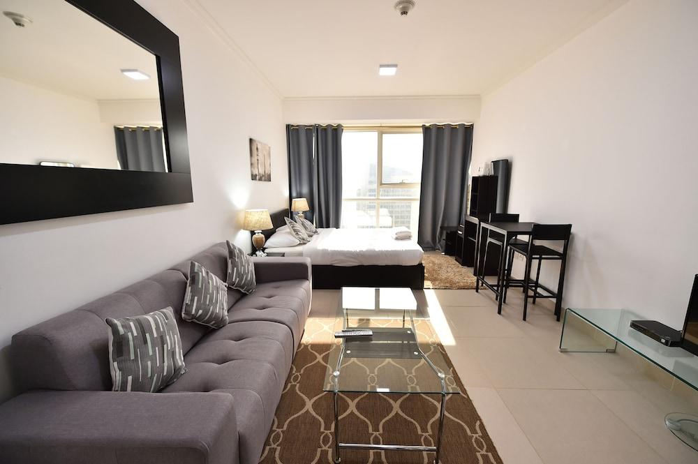RIT - Charming Furnished Studio JLT - Tap to explore photos