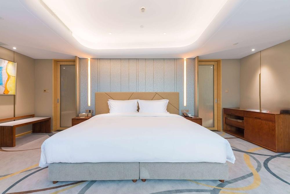 Howard Johnson Wyndham Leonora plzaz Shanghai Room Type - Deluxe Room, 1 King Bed, Non Smoking (Hollywood Deluxe)