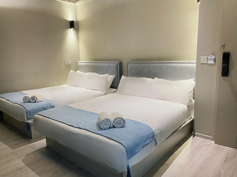 Hotel Calmo Bugis Room Type - Family Room